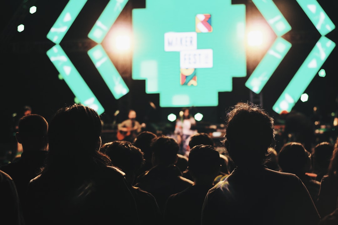 Photo segment audience